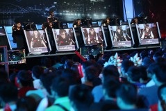 JackeyLove LPL选手五杀再创辉煌，引领电竞巅峰时刻