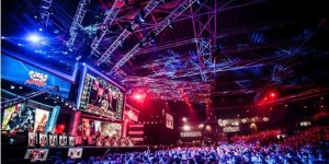 英雄联盟》手游表演赛五杀闪耀，电竞实力圈粉无数